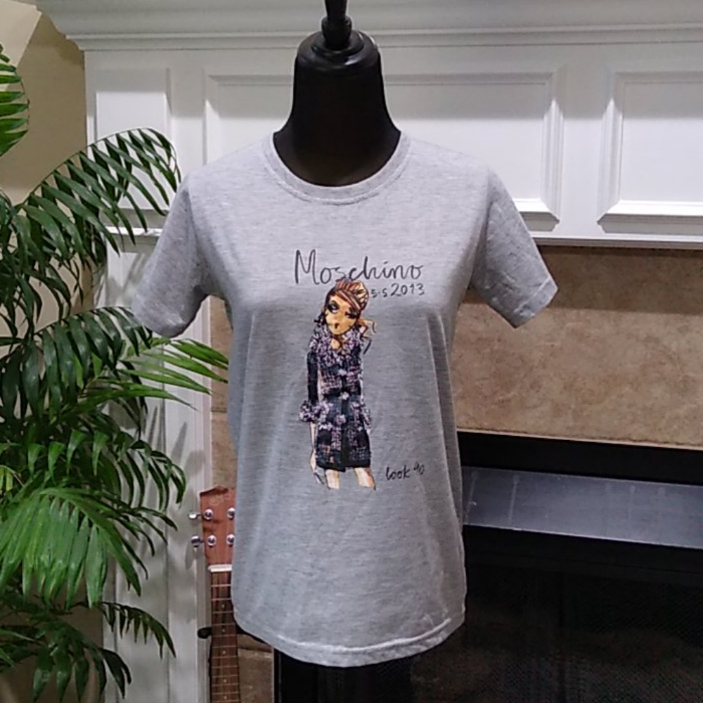 Moschino T shirt